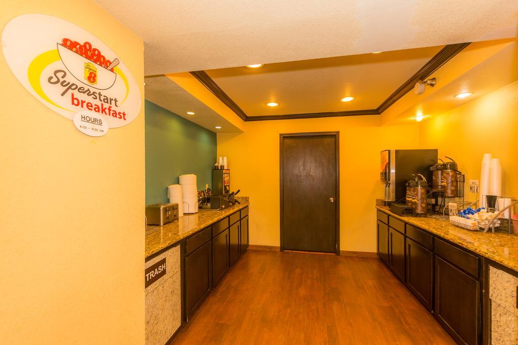 Super 8 By Wyndham Oklahoma Airport Fairgrounds West Motel Luaran gambar